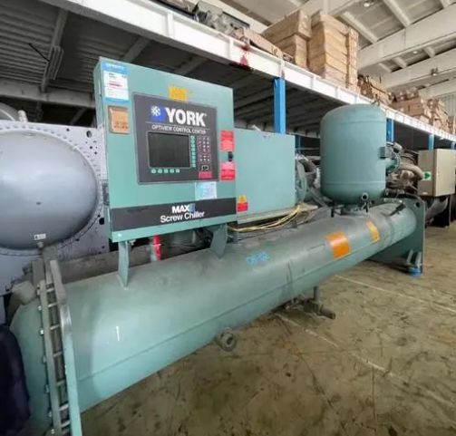 工業(yè)冷水機組維修保養(yǎng)與中央空調(diào)售后制冷設備維修全攻略